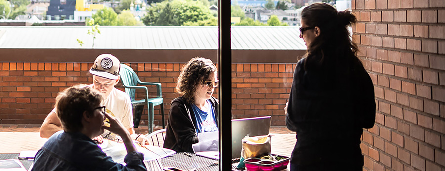  Seattle Central College Creative Academy class outside in the sun 