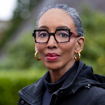 Dr. Laura-Ellen McKinney